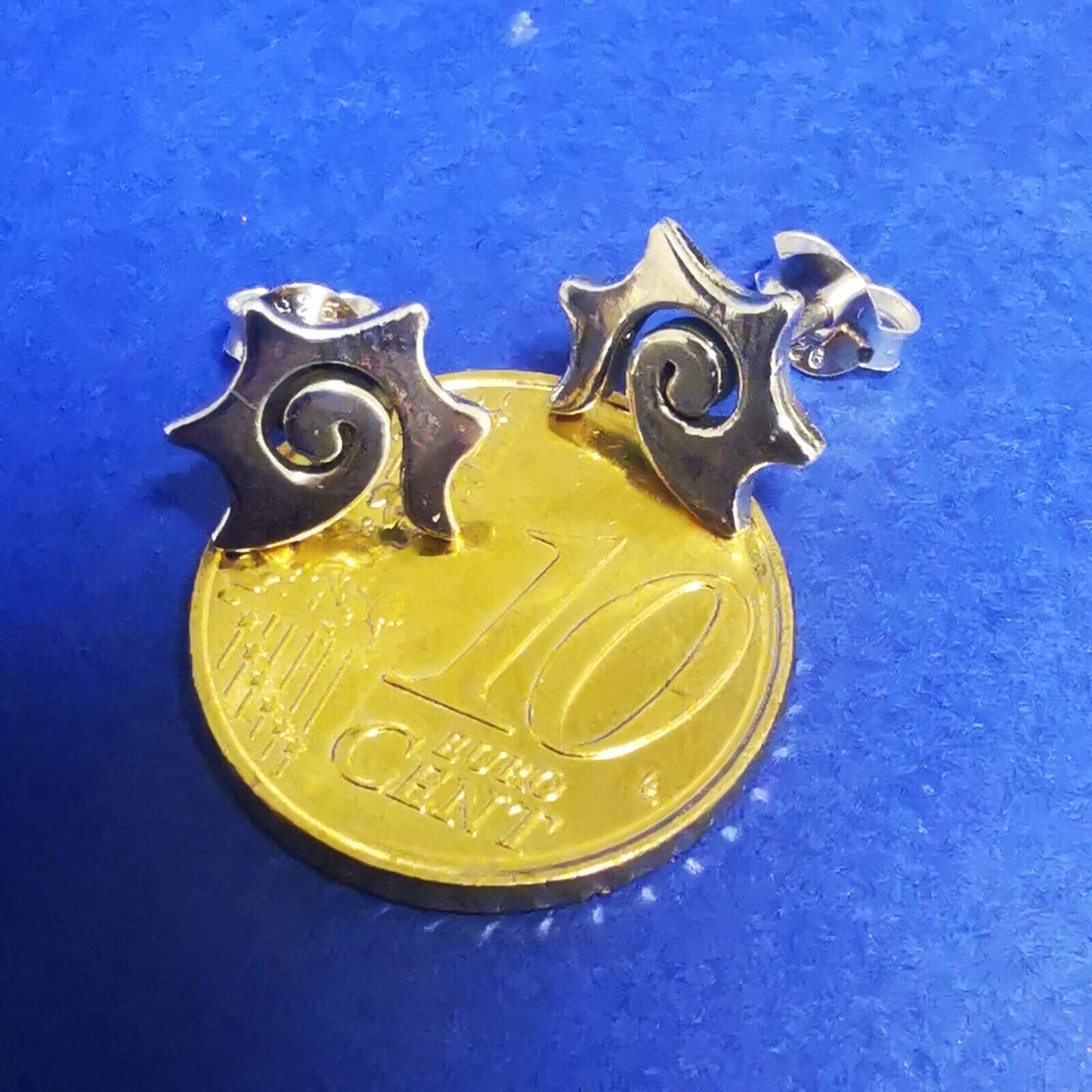 Ohrstecker aus Silber im Tribal Design