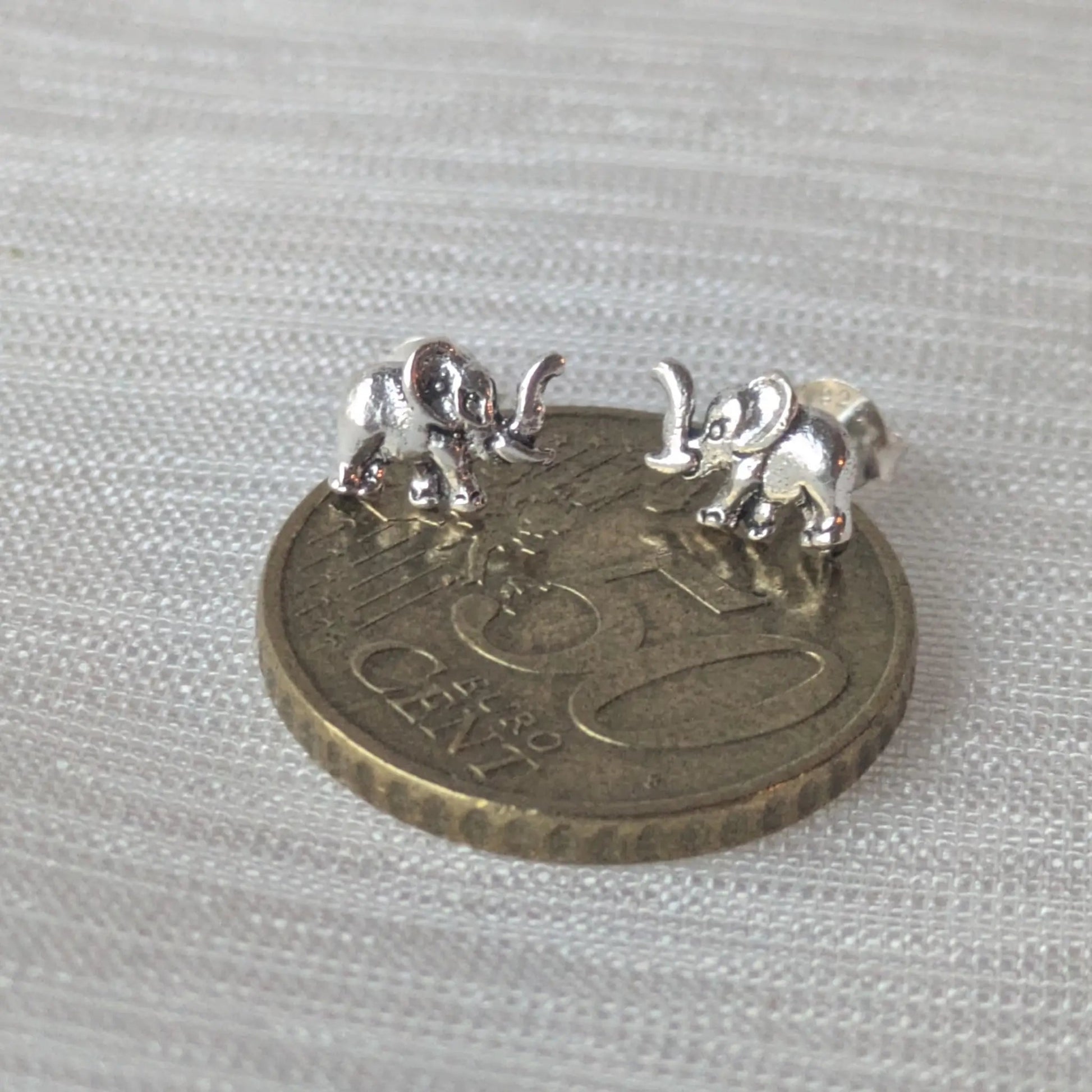 925 Silber Elefanten Ohrstecker – glänzende Tiermotiv-Ohrringe, Glücksbringer.