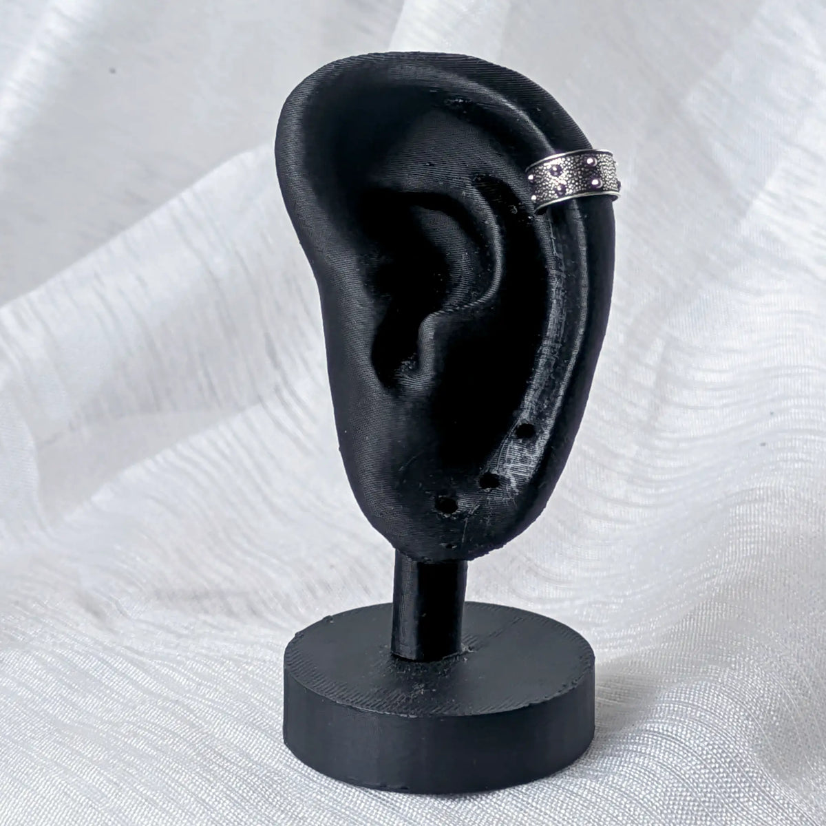 Ohrklemme Silber 925 Nieten-Design - Earcuff im Grunge-Stil