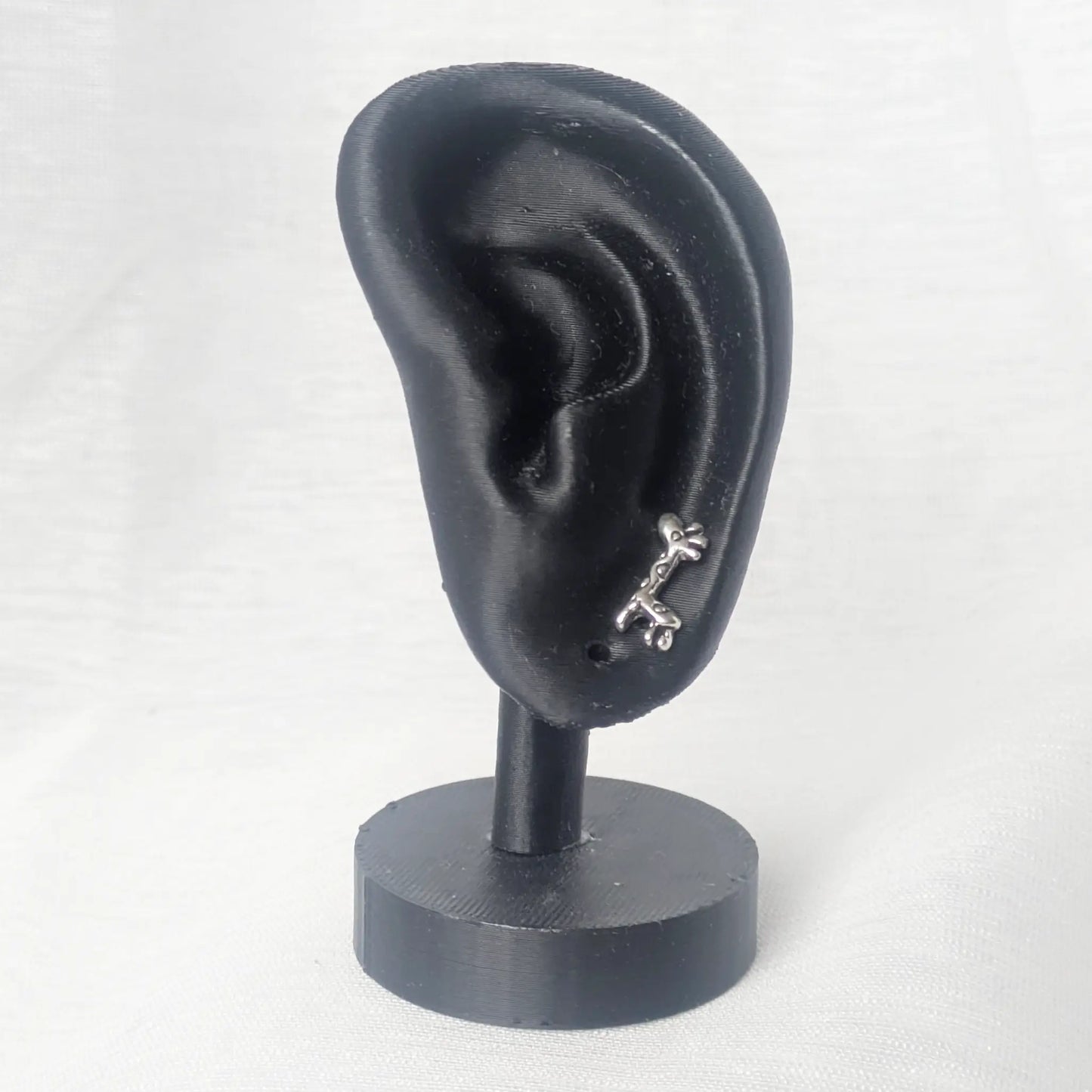 Silberne Giraffe-Ohrstecker aus 925 Sterling Silber Ohr-Display
