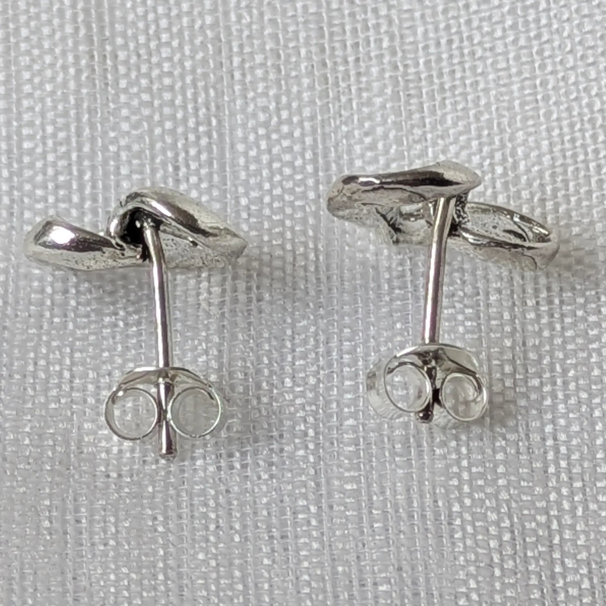 Rückseite der Herz Ohrstecker 925 Sterling Silber mit Verschluss-Pin