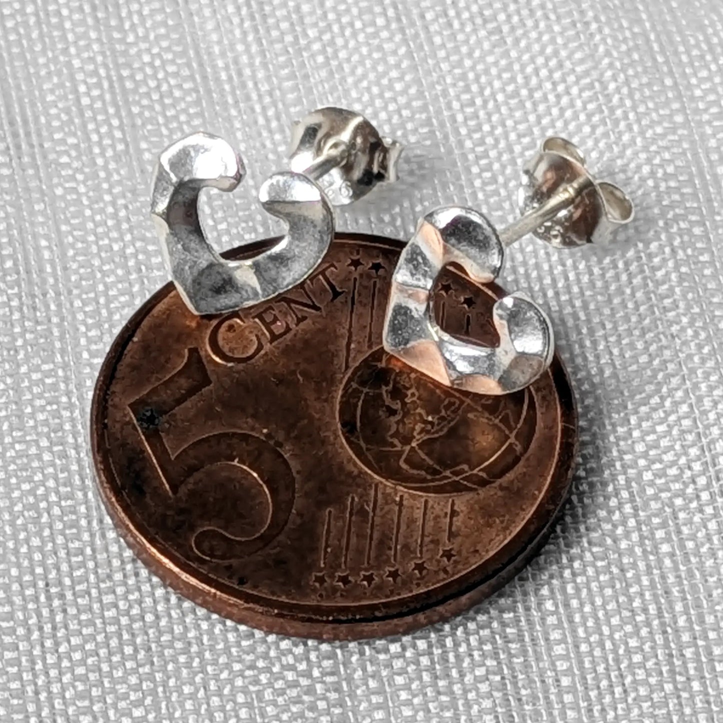 Herz Ohrstecker Silber 925 – Gehämmert & Organisch