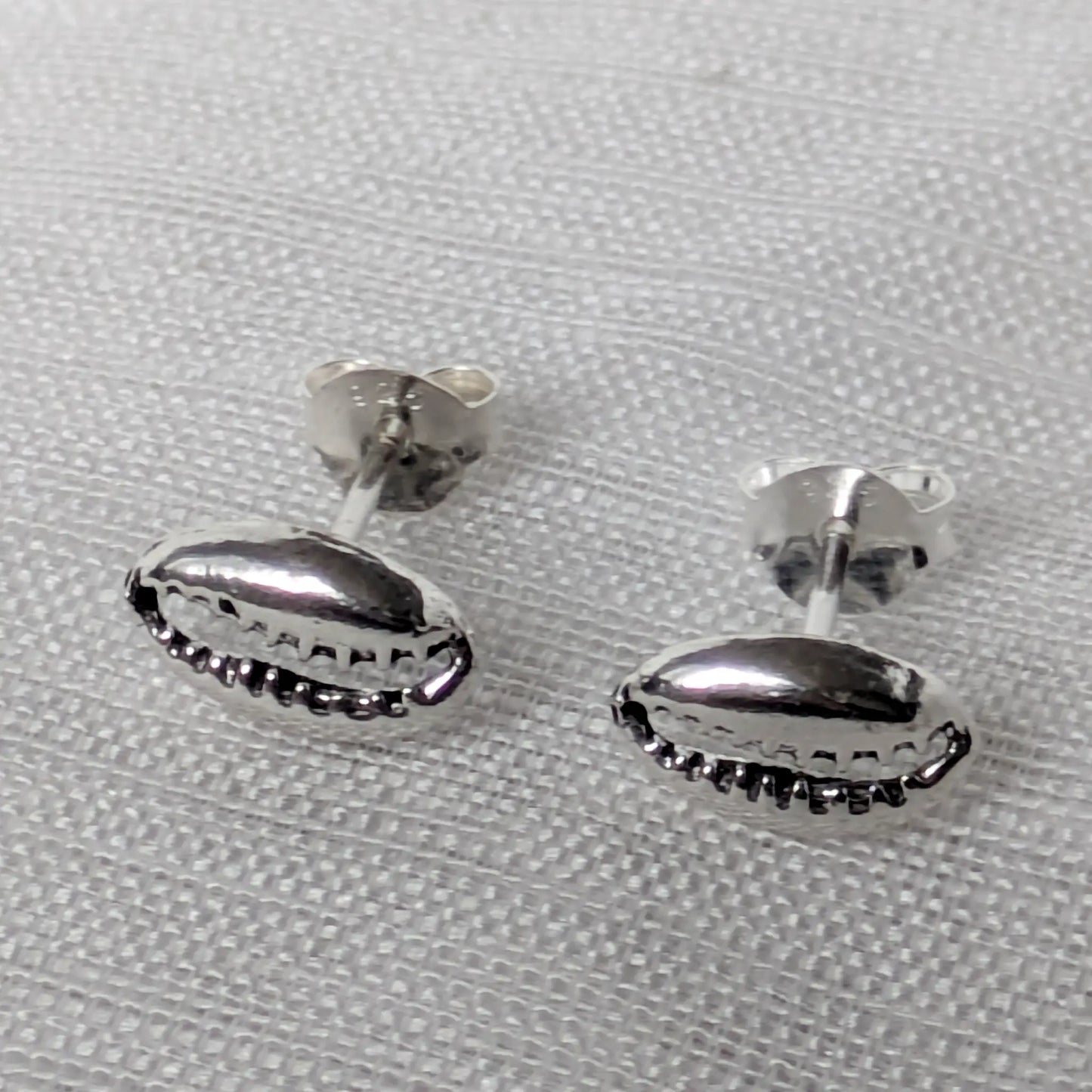 Kauri Muschel Ohrstecker: 925 Silber Ohrringe Maritim