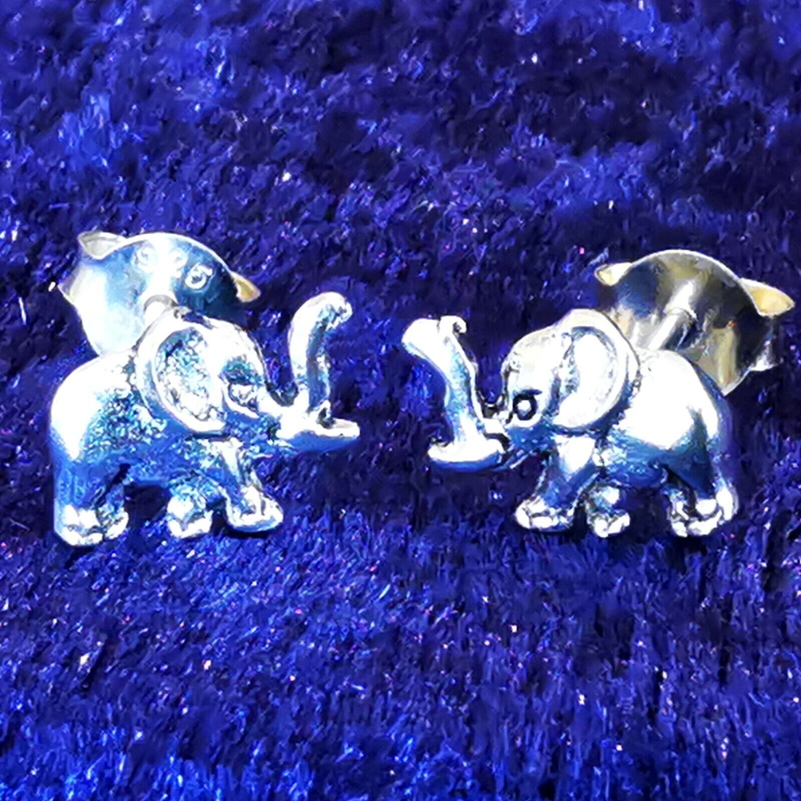 Kleine Ohrstecker aus Silber Elefant - Ohrringe