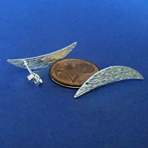 Ohrstecker aus Silber Sichel gebürstet - Ohrringe