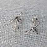 Lade das Bild in den Galerie-Viewer, 925 Silber Longhorn Büffelschädel Ohrstecker – Western Style Ohrringe
