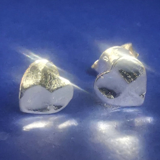 Ohrstecker aus Silber Herz gehämmert - Ohrringe
