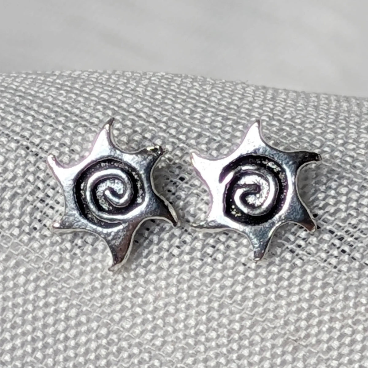 Sonnen Ohrstecker Spirale 925 Silber – Boho Ohrringe oxidiert