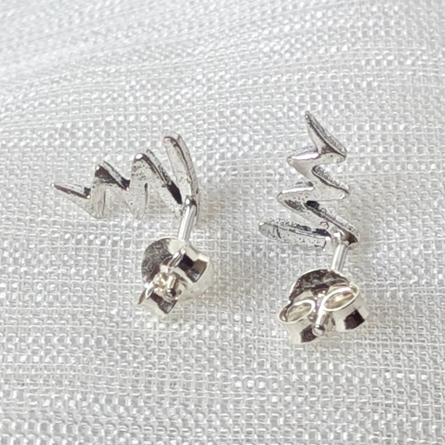 Zickzack Ohrstecker 925 Silber - Geometrische Wellen Ohrringe