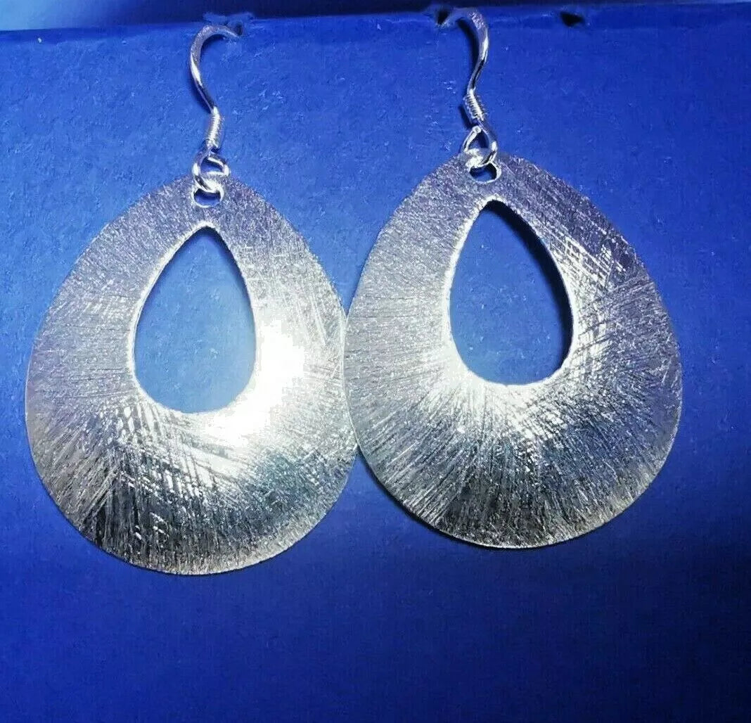 Ohrhänger aus Silber oval gebürstet - Ohrringe