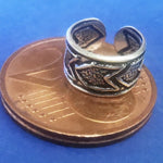Lade das Bild in den Galerie-Viewer, Ohrklemme aus Silber Ear Cuff mit Pfeilmuster

