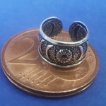 Lade das Bild in den Galerie-Viewer, Ohrklemme aus Silber Ear Cuff mit Halbmond und Stern
