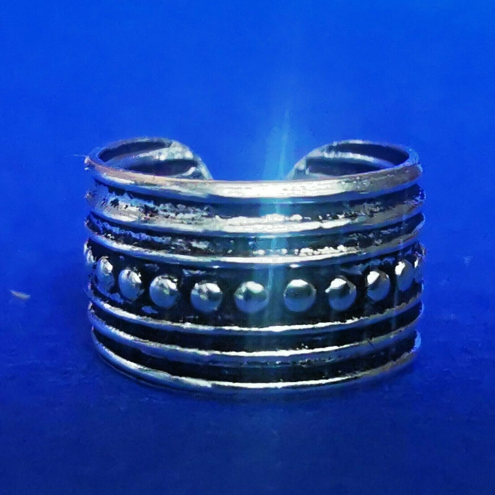 Ohrklemme aus Silber Ear Cuff mit Linien-Kugel-Muster