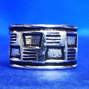 Ohrklemme aus Silber Ear Cuff mit Karomuster