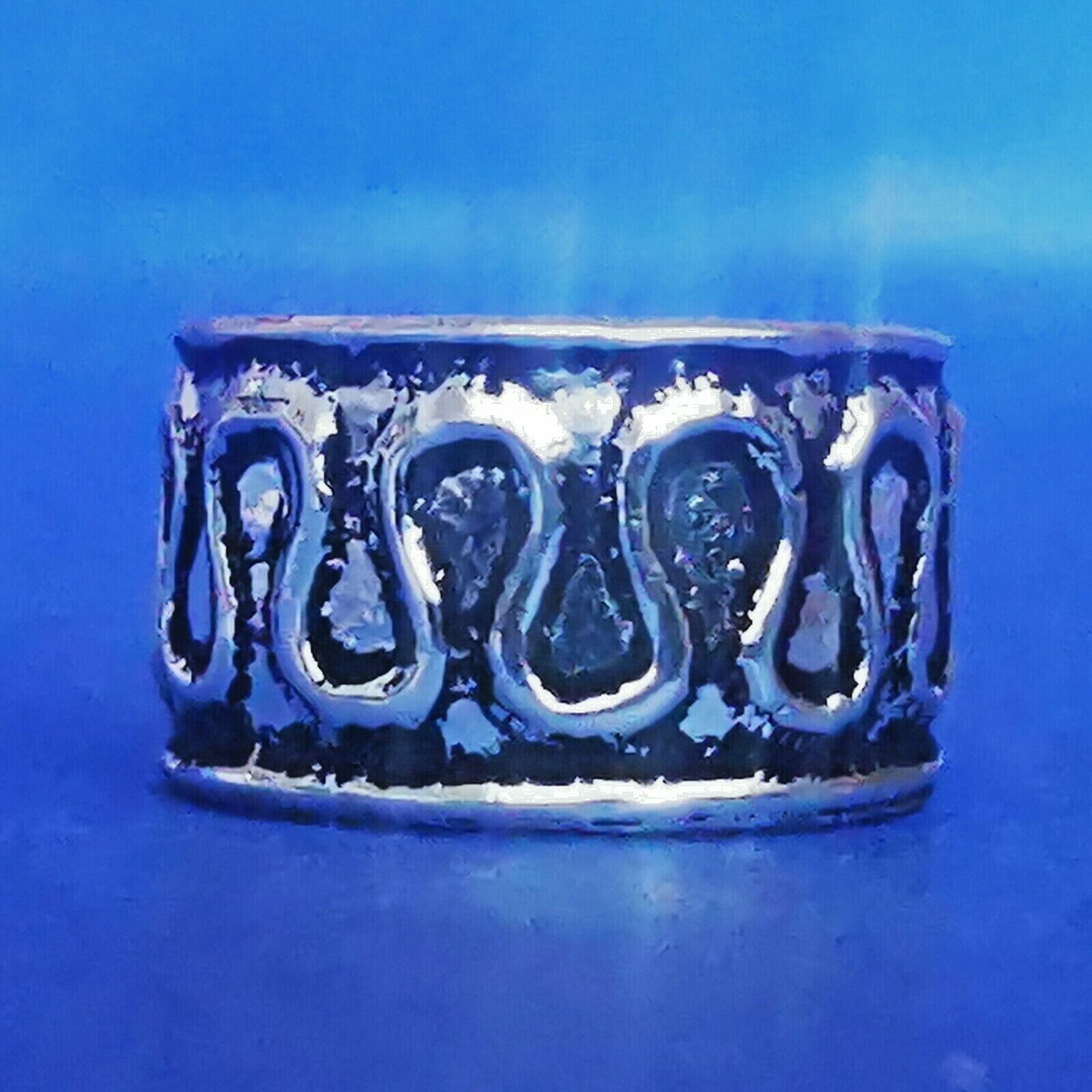 Ohrklemme aus Silber Ear Cuff mit wellenförmigen Verzierungen