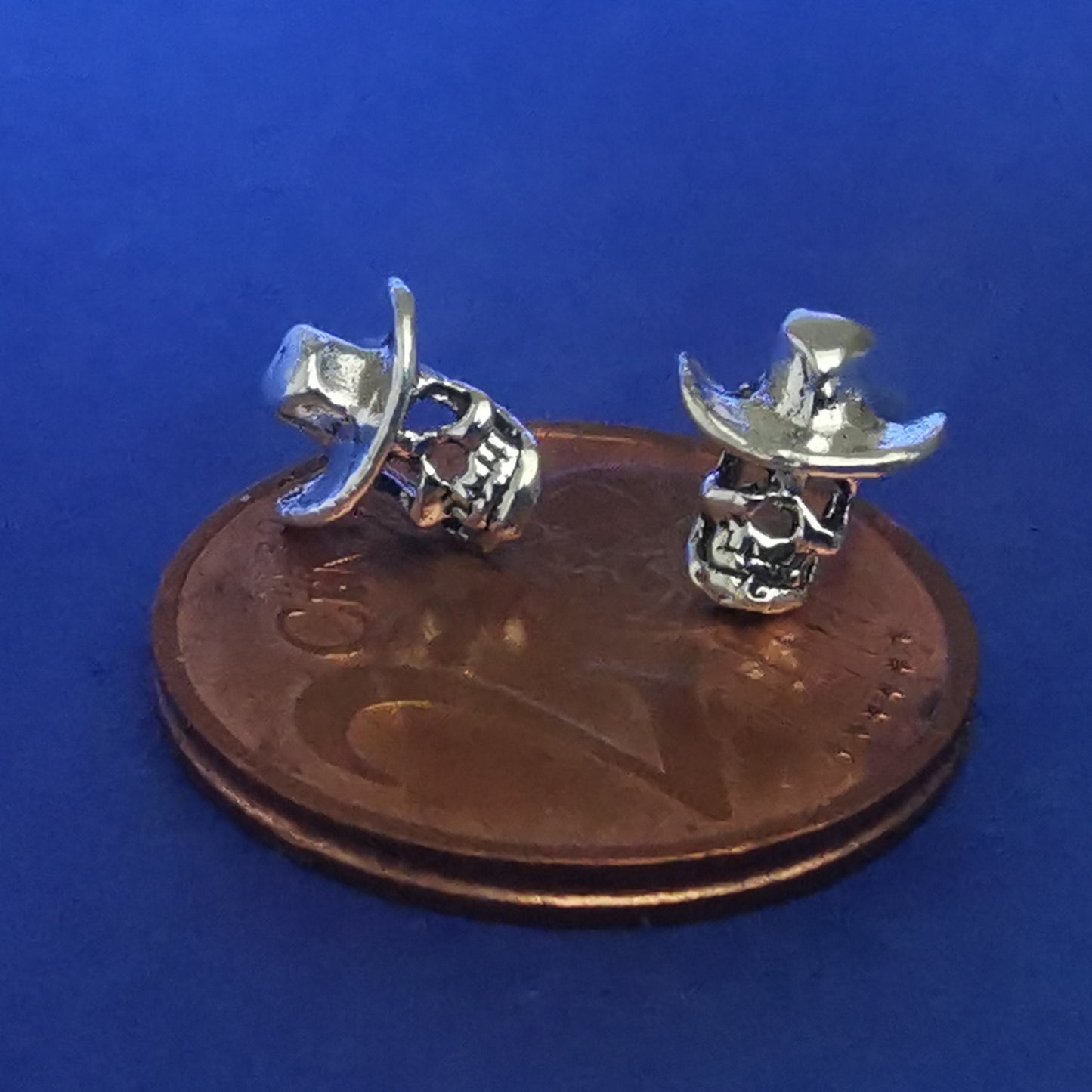 Ohrstecker Totenkopf mit Cowboyhut 925 Silber – Ohrringe