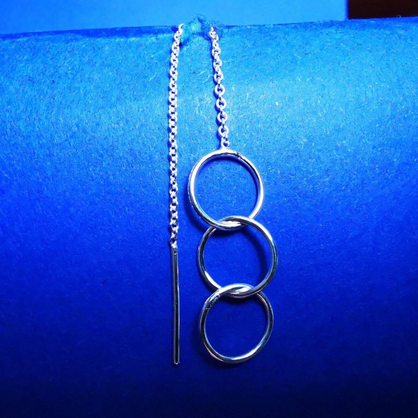 Durchzieher aus Silber mit Ringen an Kette