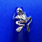 Lade das Bild in den Galerie-Viewer, Ohrklemme aus Silber im Frosch Design - Ohhringe
