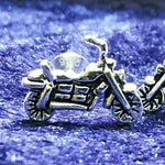 Lade das Bild in den Galerie-Viewer, Motorrad Ohrstecker aus 925er Silber – Ohrringe
