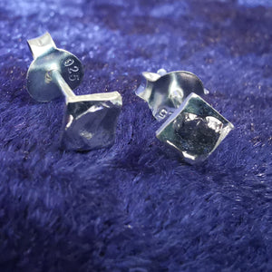 Ohrstecker Quadrat gehämmert aus 925 Silber - Ohrringe