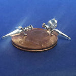 Lade das Bild in den Galerie-Viewer, Ohrstecker aus Silber im Dolch Design
