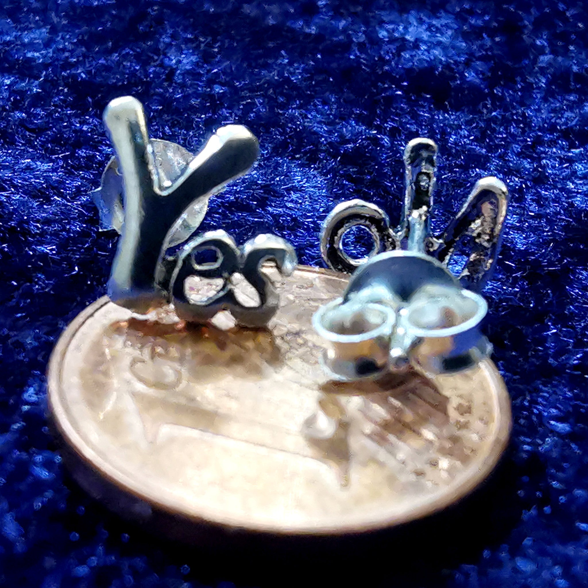 Ohrstecker im Yes-No Design aus 925 Silber – Ohrringe