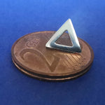 Lade das Bild in den Galerie-Viewer, Ohrstecker Kleine Triangle Dreiecke aus 925 Silber - Ohrringe Minimalschmuck
