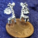 Lade das Bild in den Galerie-Viewer, Ohrstecker aus Silber Giraffe - Ohrringe
