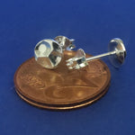 Lade das Bild in den Galerie-Viewer, Ohrstecker Scheibe gehämmert aus Silber - Ohrringe
