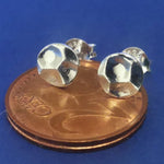 Lade das Bild in den Galerie-Viewer, Ohrstecker Scheibe gehämmert aus Silber - Ohrringe
