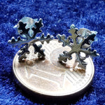 Lade das Bild in den Galerie-Viewer, Schneeflocke Ohrstecker aus 925er Silber – Ohrringe
