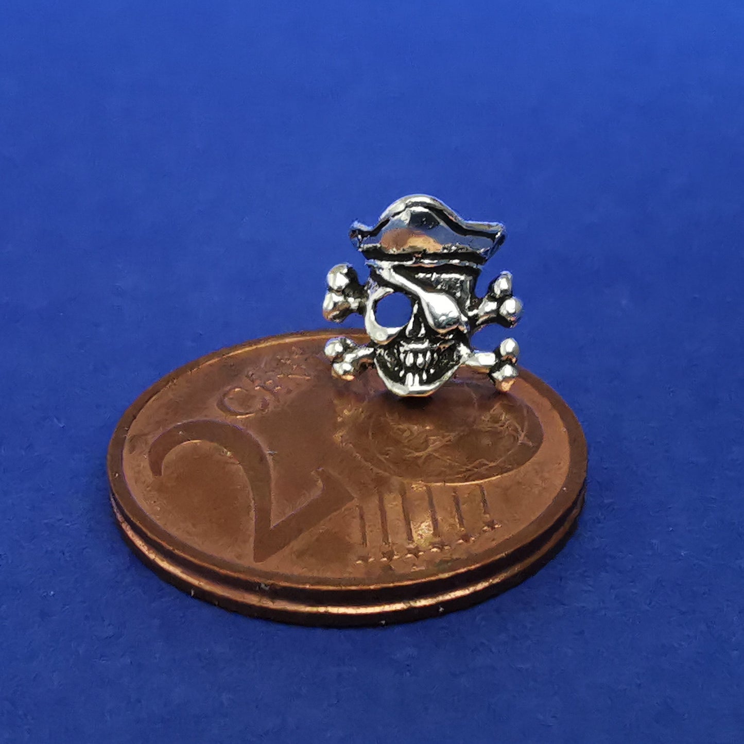 Ohrstecker aus Silber Totenkopf mit Augenklappe – Ohrringe