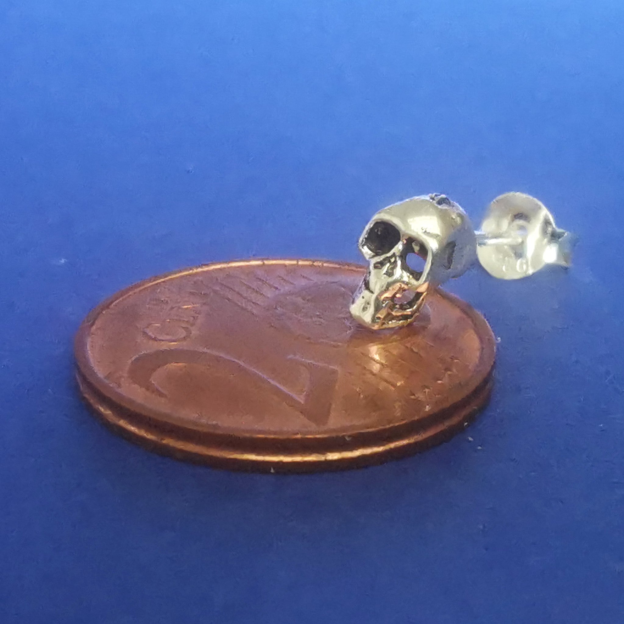 Ohrstecker Totenkopf aus 925 Silber – Ohrringe