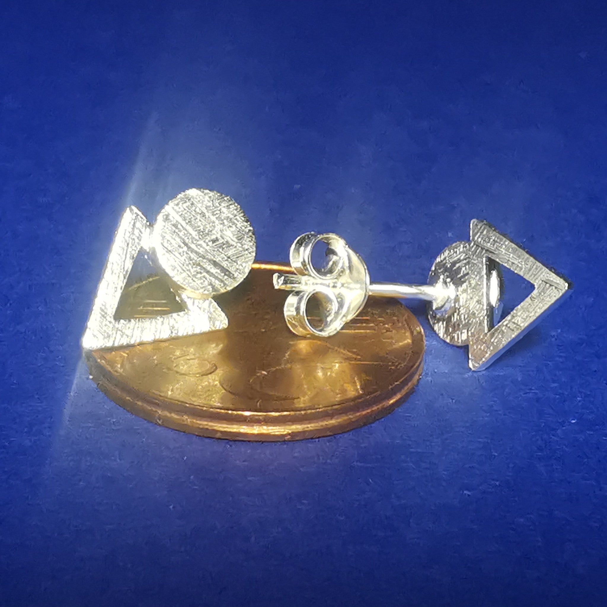 Ohrstecker aus Silber Scheibe Triangel gebürstet - Ohrringe
