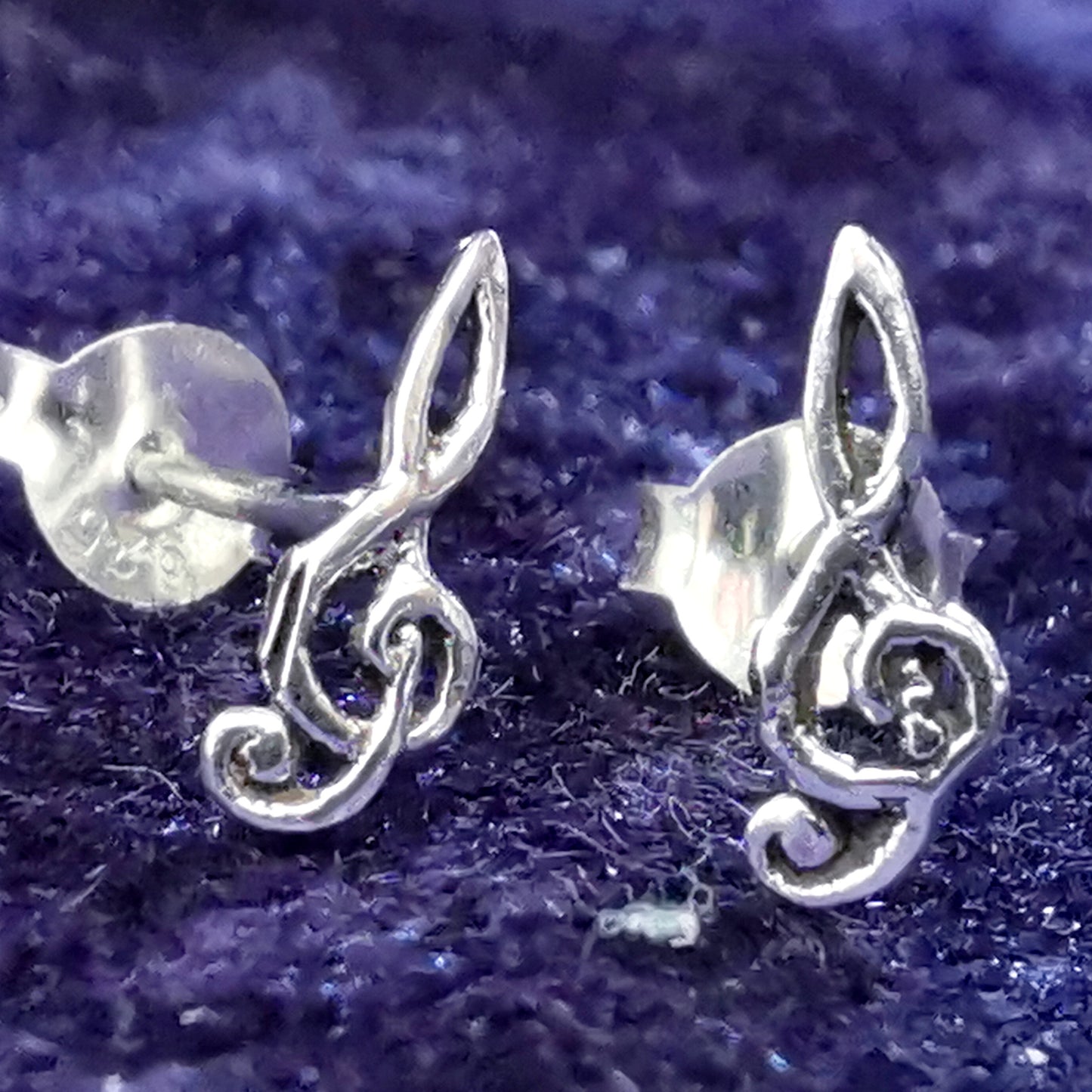 Ohrstecker aus Silber kleiner Violinschlüssel