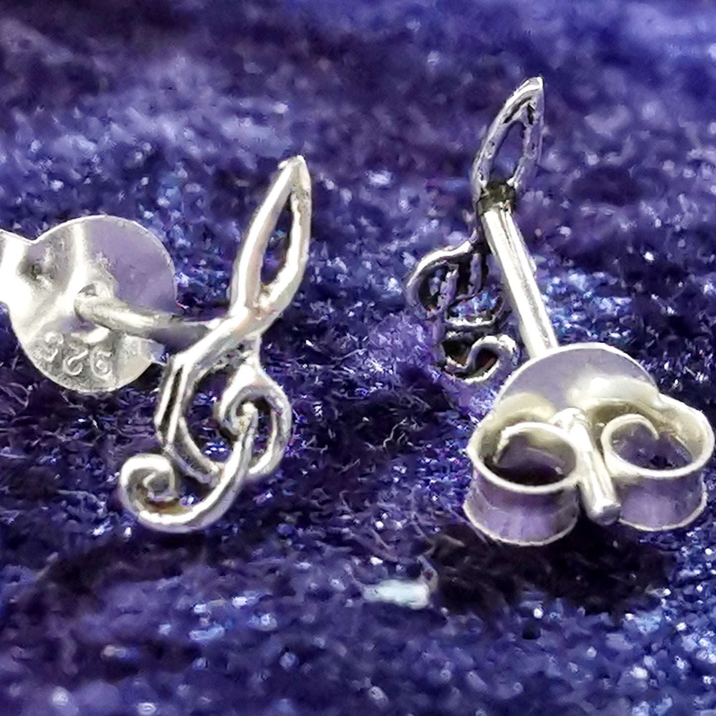 Ohrstecker aus Silber kleiner Violinschlüssel